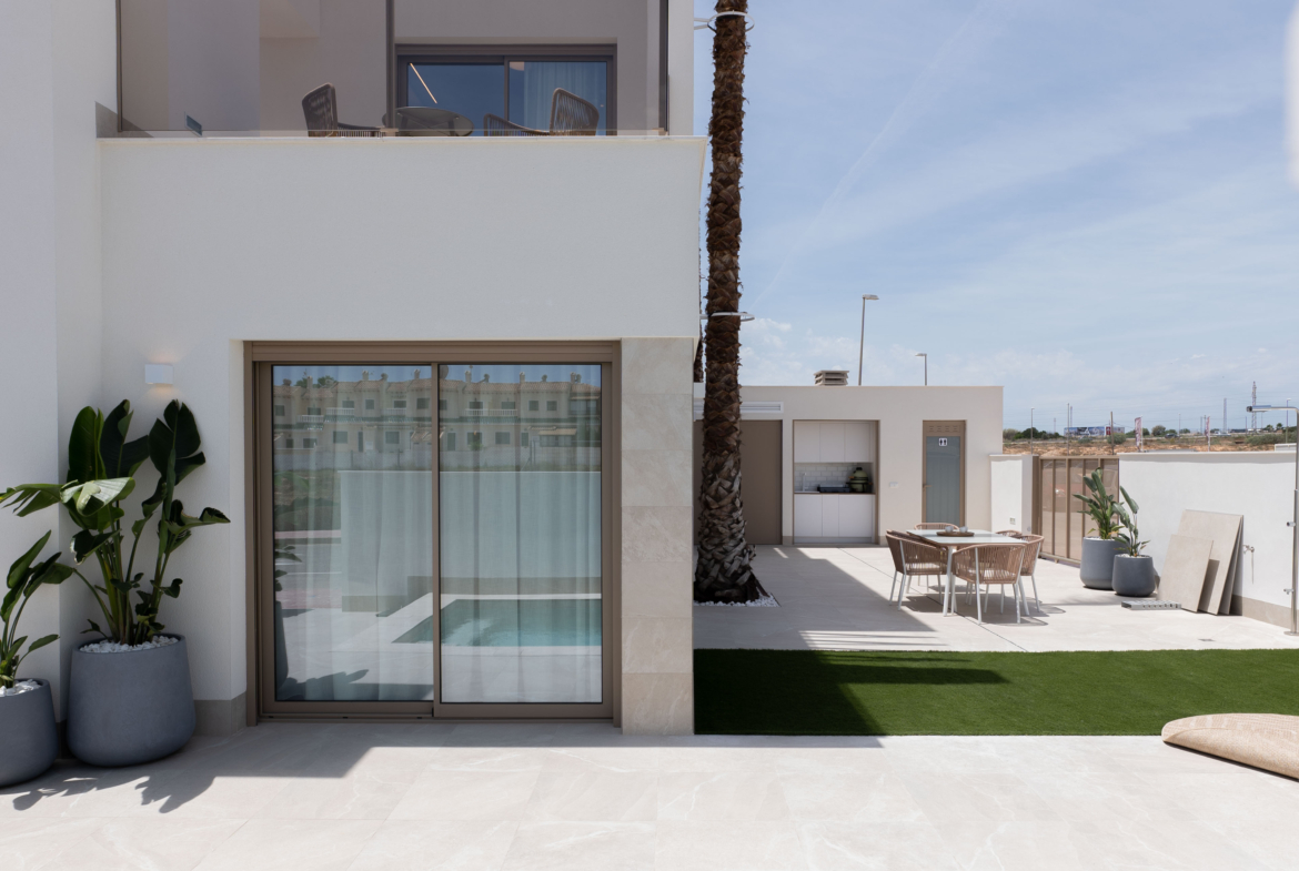 1170