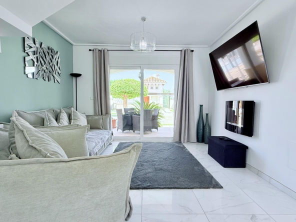 Open-plan living area in Isla Grosa villa on Mar Menor Golf Resort